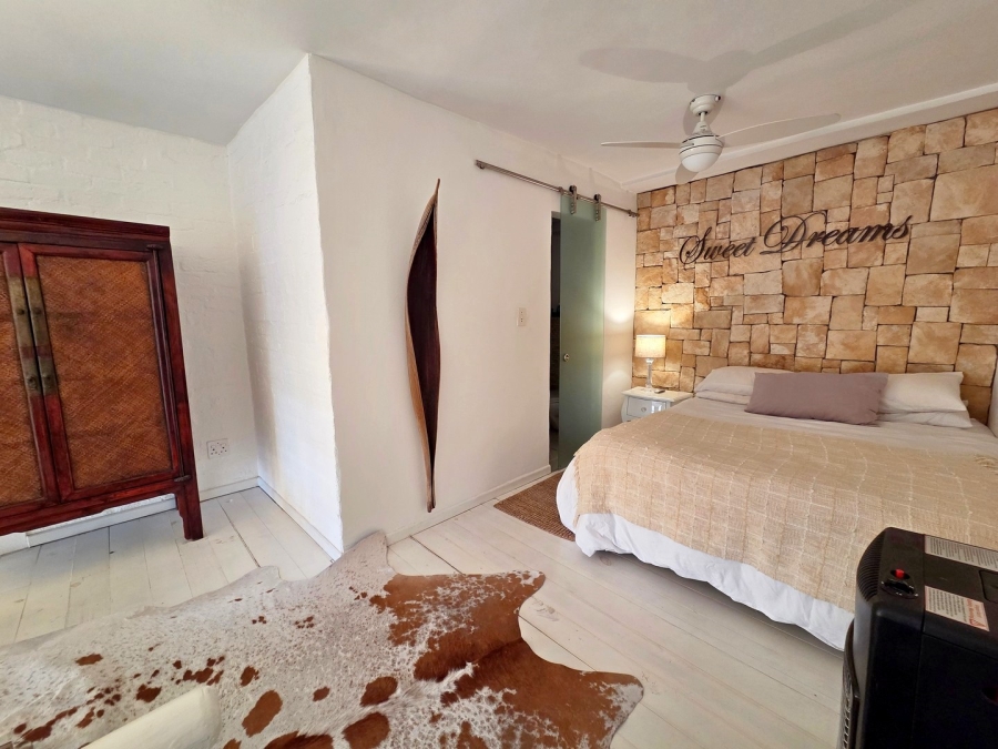 To Let 1 Bedroom Property for Rent in Green Point Western Cape